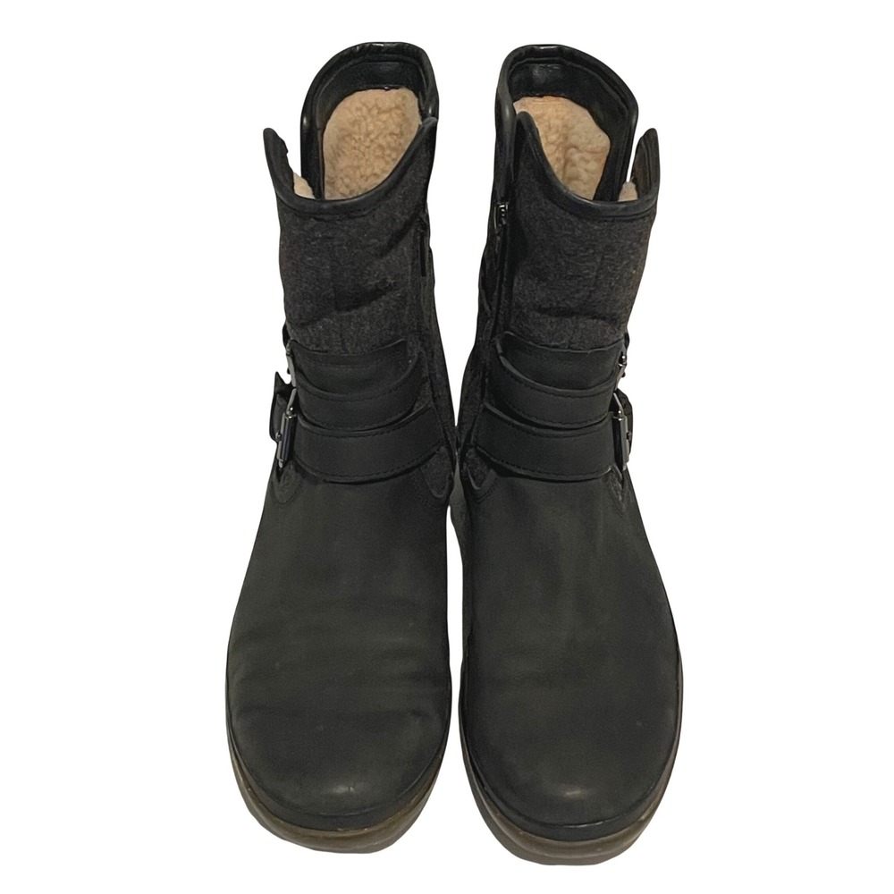 UGG Simmens Waterproof Boot Womens 8.5 Black Leather‎ Wool Moto Buckle 1005285 - Picture 2 of 8